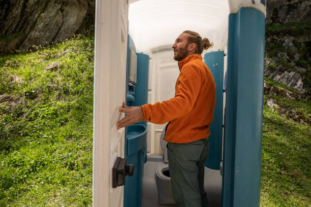 Best Affordable portable toilet rental  in Dundee, FL