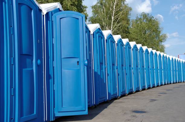 Affordable portable toilet rental in Dundee, FL